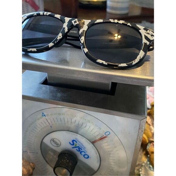 Aztec Print Unisex Sunglasses Coastal Beach Summer Vacation - Picture 10 of 10